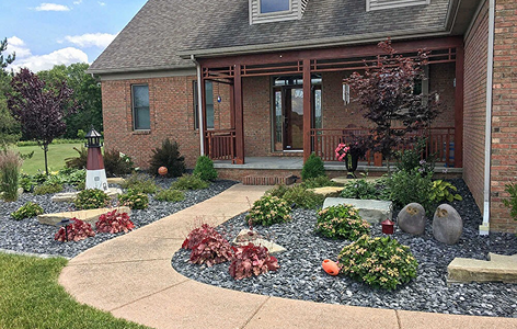 front+of+house+garden+and+sidewalk+by+H+and+M+landscapers+Michigan (1)