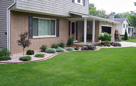 front+yard+sculpted+garden+bed+by+H+and+M+landscaping